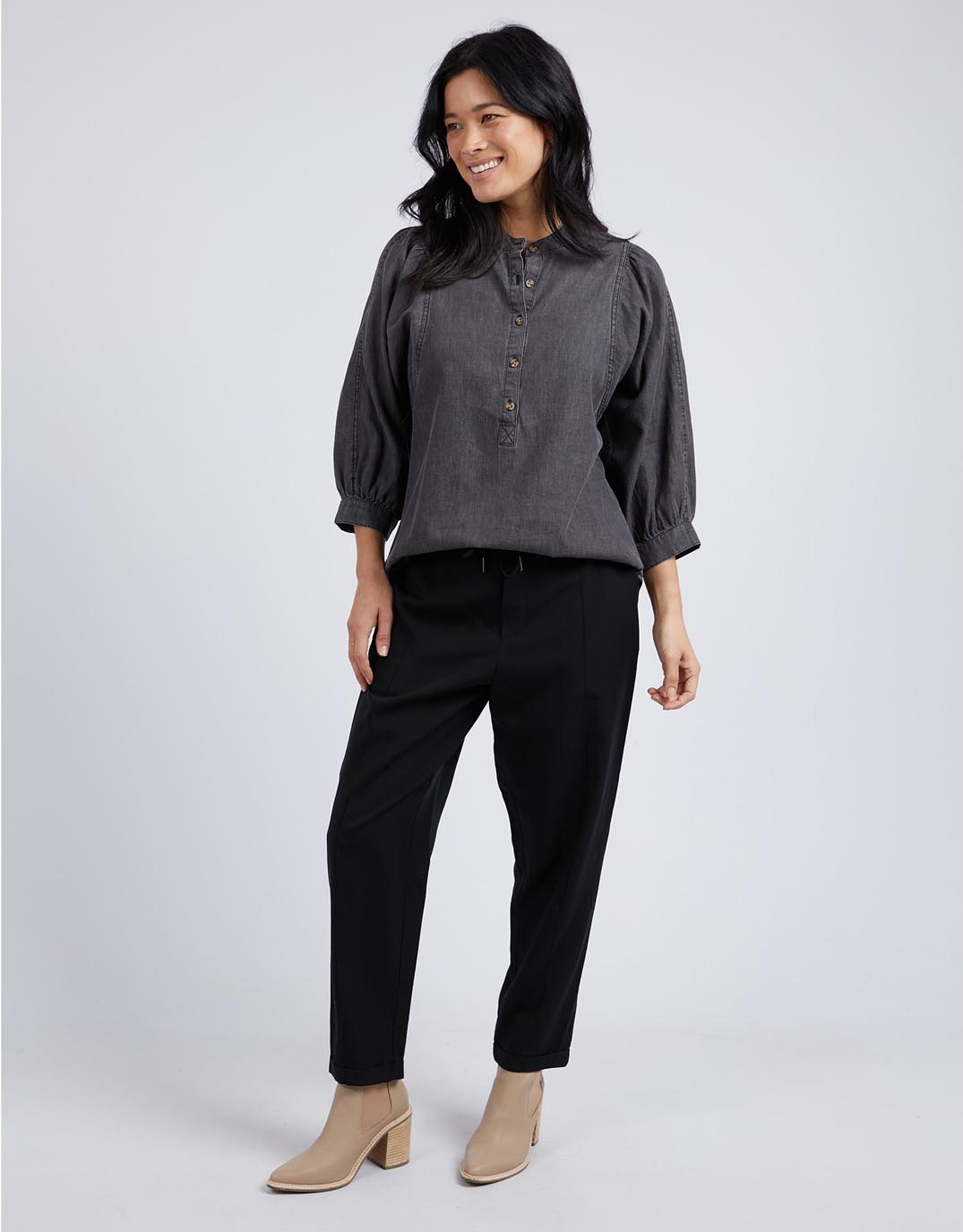 Sophie Shirt - Washed Black