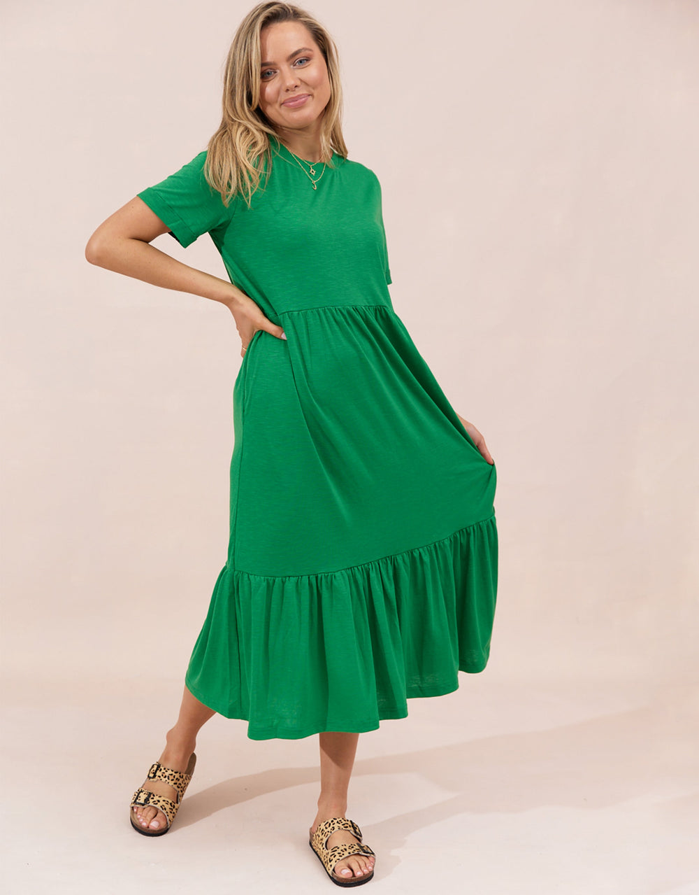 jovie-plus-size-sienna-dress-green-womens-clothing