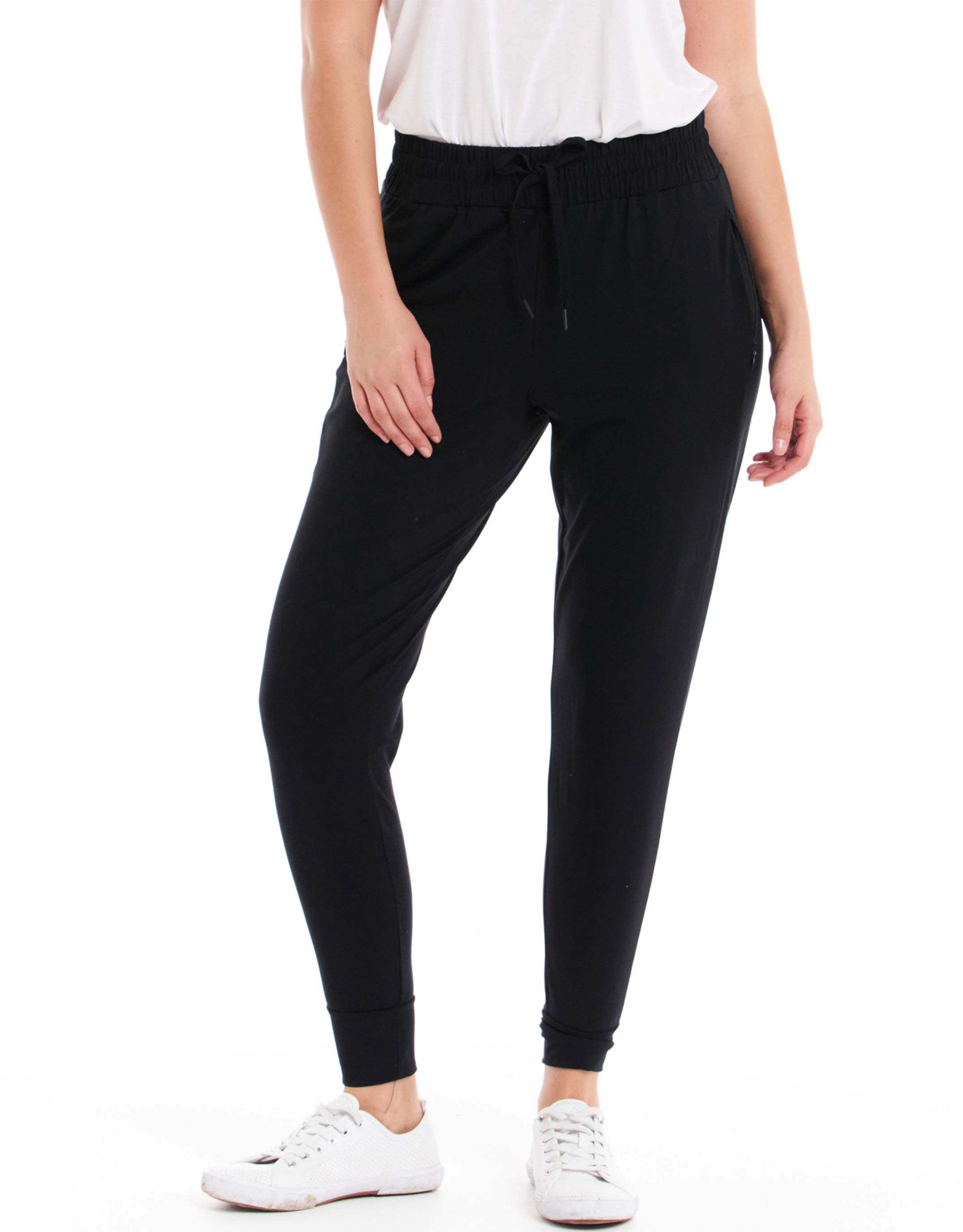 Cara Travel Jogger - Black