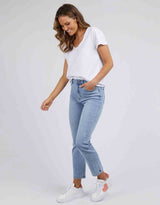 paulaglazebrook. Women's Clothing  Elm Ada Stright Leg Jeans Light Blue Wash