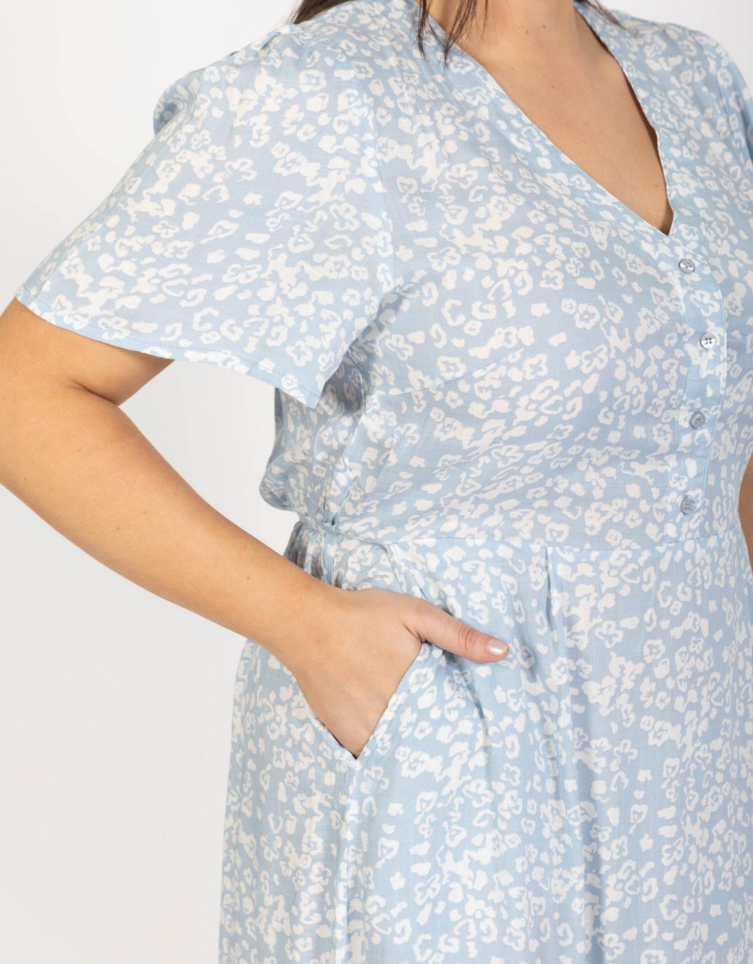 Foxwood | Plus Size Iris Dress - Light Blue | Plus Size Clothing