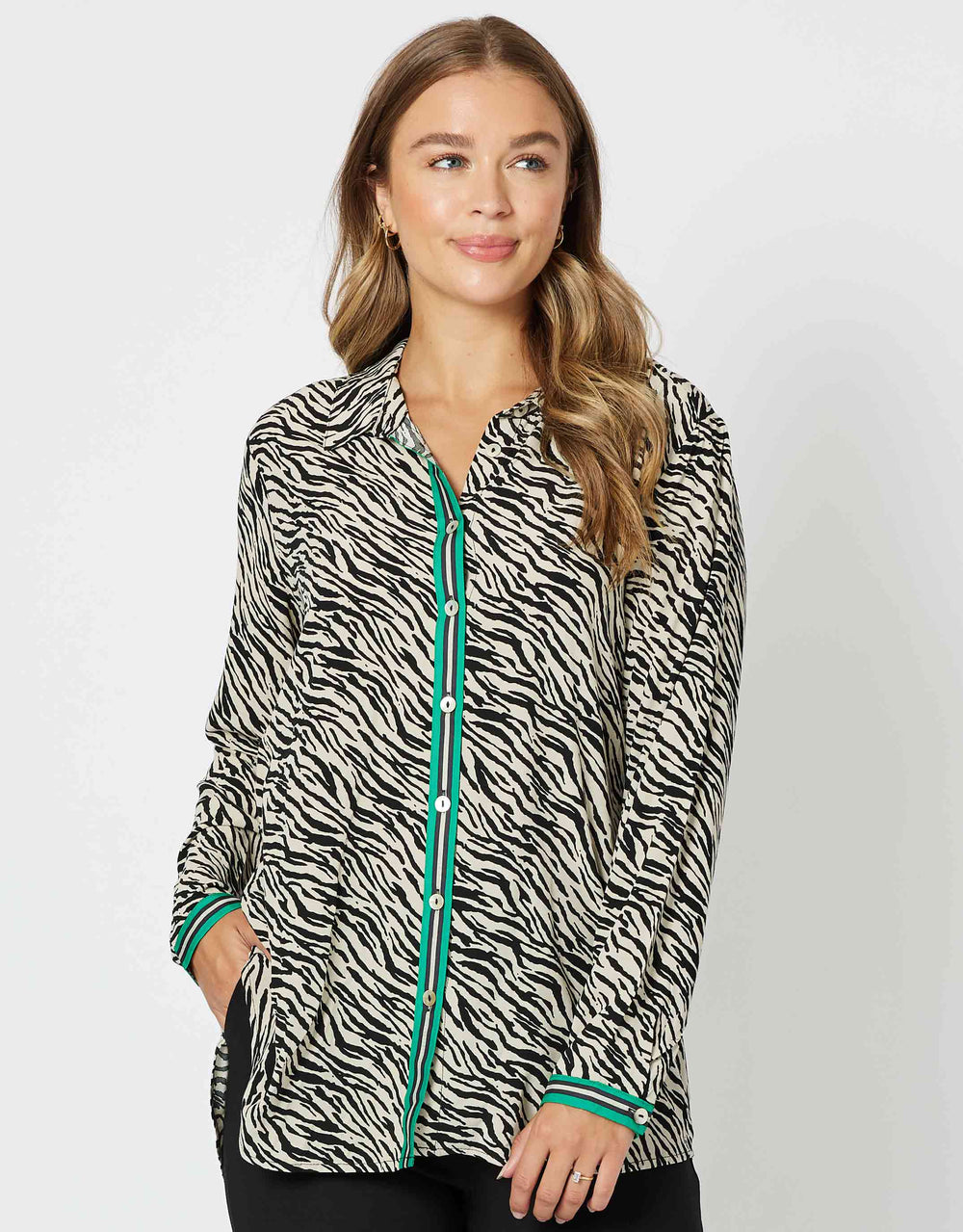 gordon-smith-plus-size-animal-shirt-with-green-trim-animal-womens-clothing