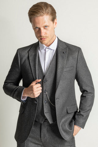 Grey suits look great with a plain white shirt