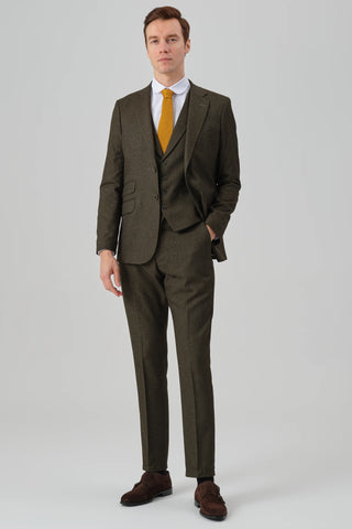 Tweed suits can be suitable especially in autumn-themed weddings