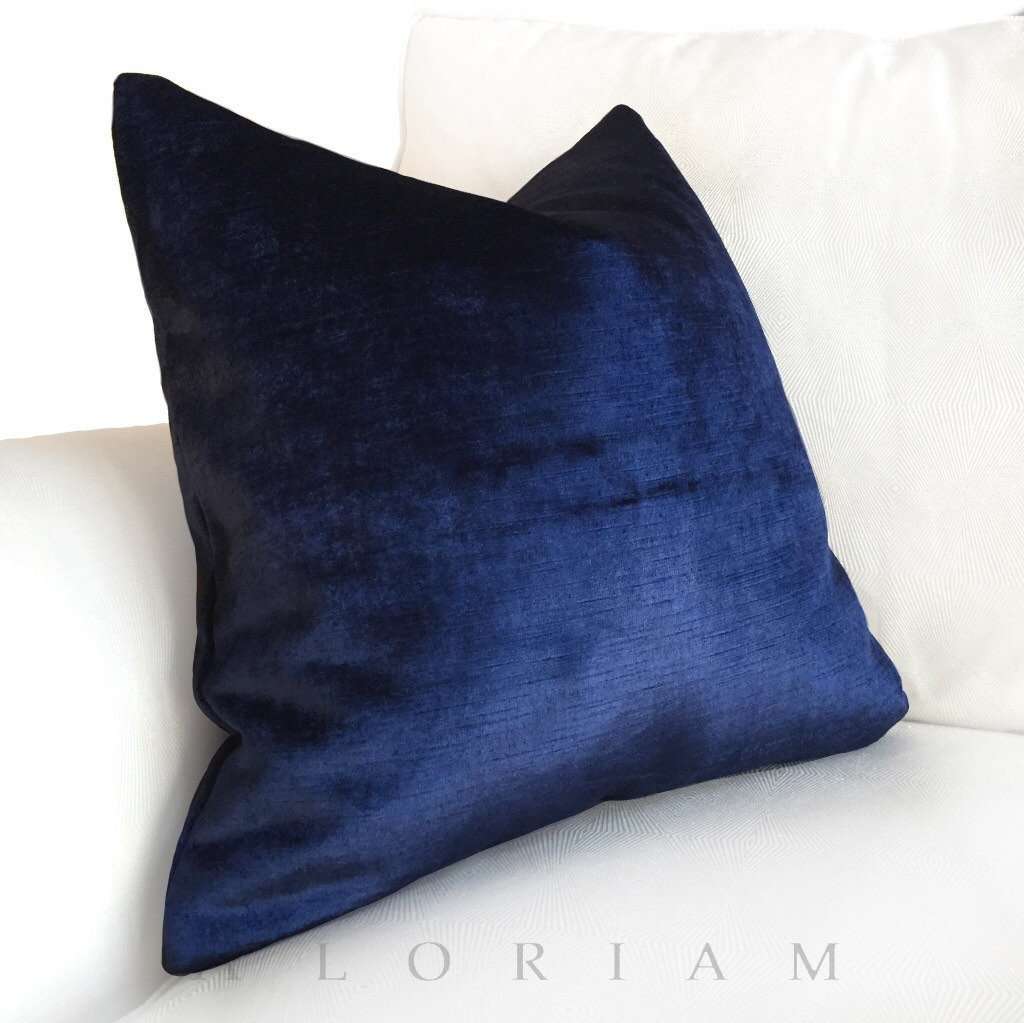 navy blue velvet pillow covers