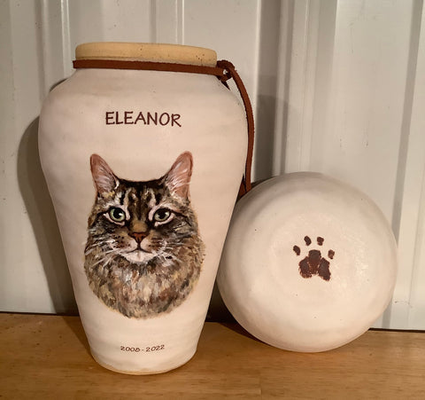 Cat portrait urn