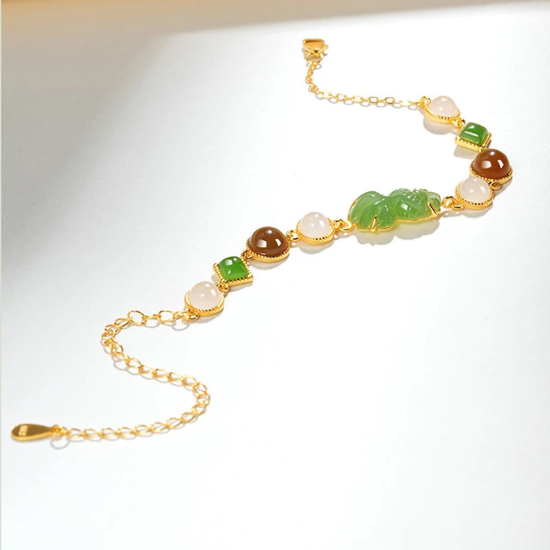 多场合佩戴，风格随行