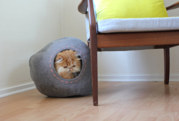  Benji + Moon | Hand-felted Merino Wool Cat Den / Cocoon