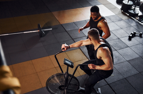 workout buddies at the gym