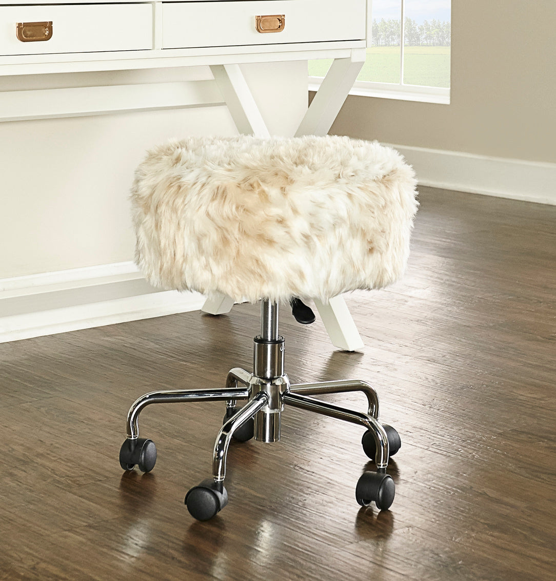 adjustable fur stool