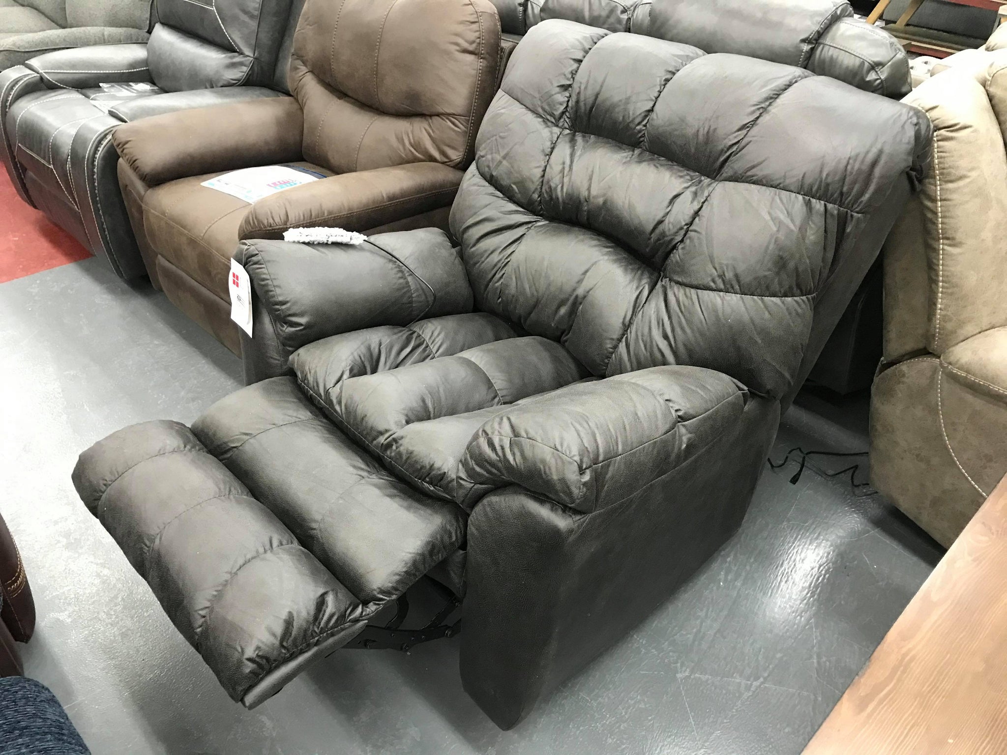 lane home furnishings sawyer heat and massage recliner