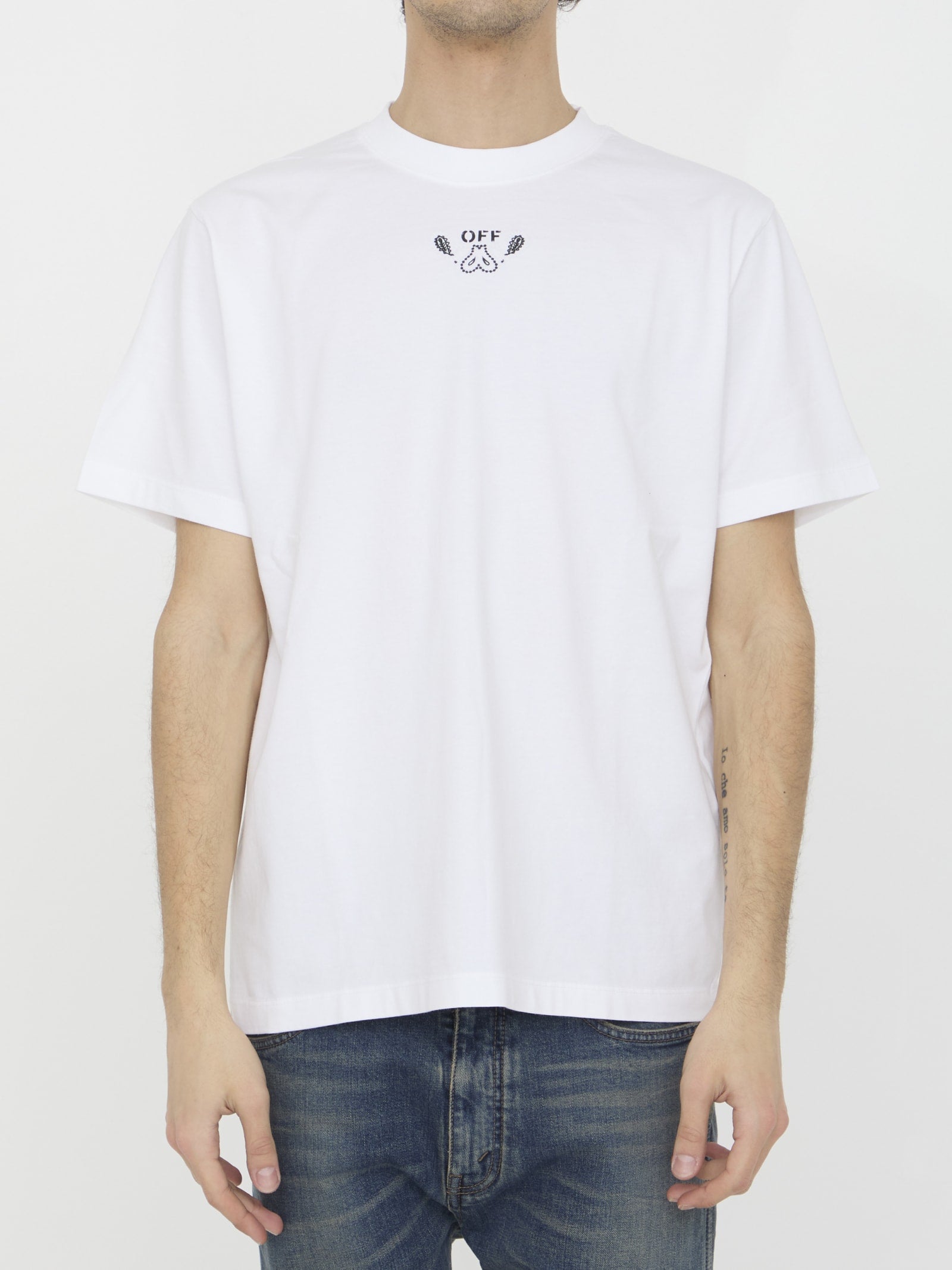 Shop Off-white Bandana Arrow T-shirt