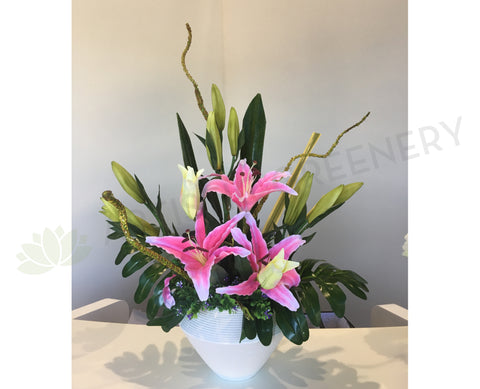 Silk Flower Arrangements – Artistic Greenery