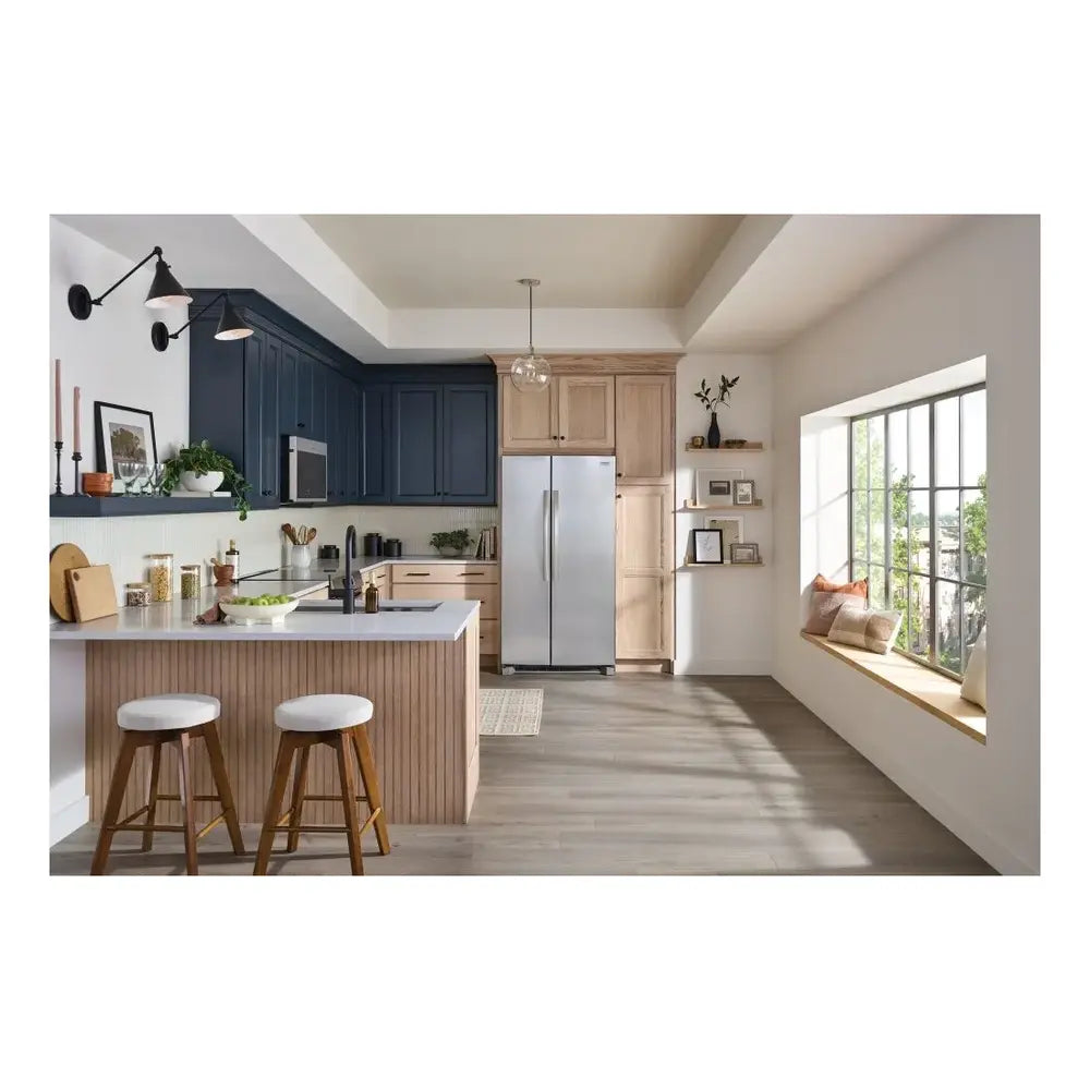 Frigidaire-GRSN2620AF-lifestyle view