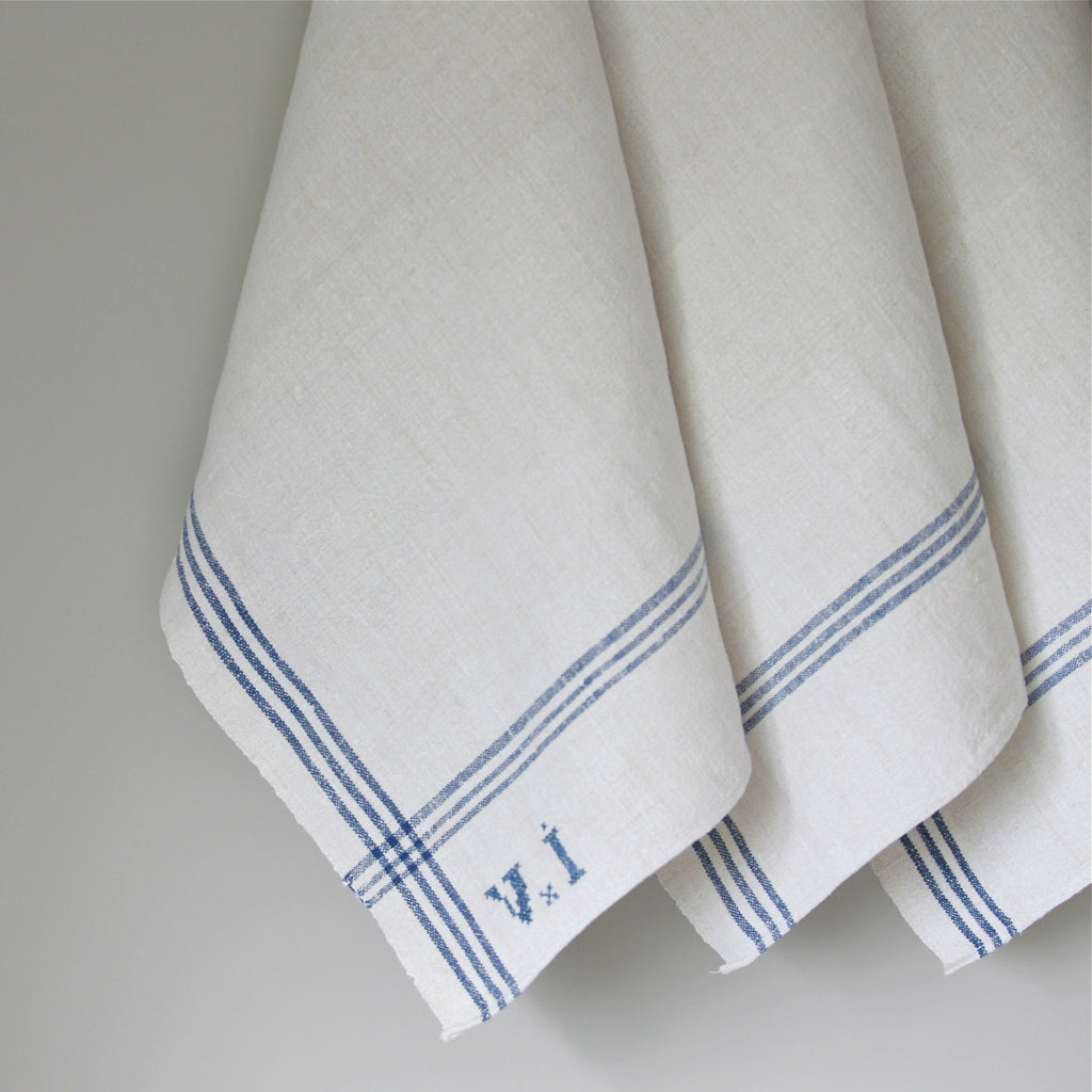 Vintage Linen Towel 62