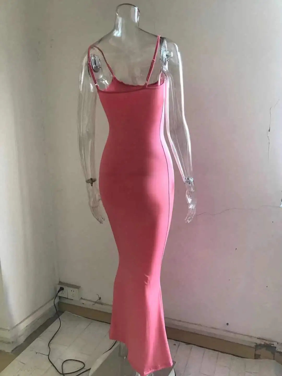 Elegant Spaghetti Strap Long Dress for Women - Image 27