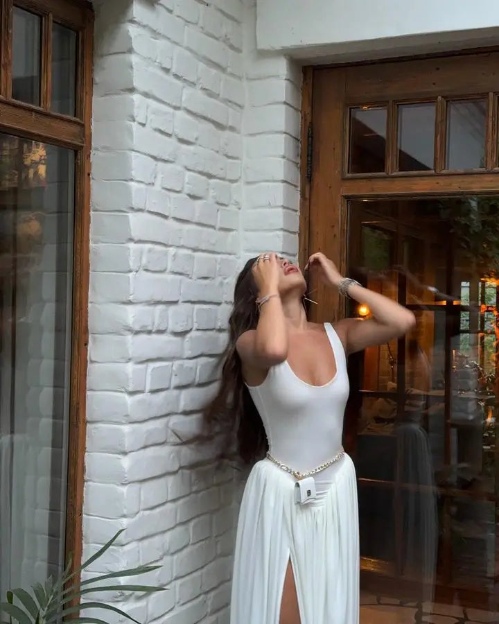 Elegant Sleeveless Backless Evening Dress with Fluffy Skirt - Image 39