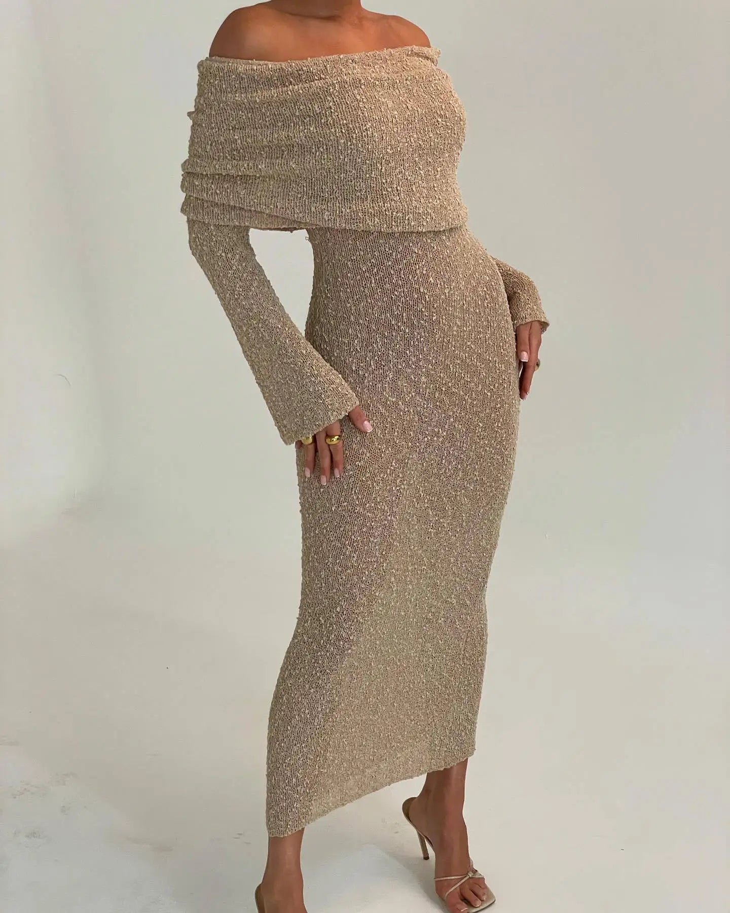 Elegant Summer Maxi Dress with Long Sleeves and Sheer Style - Image 2