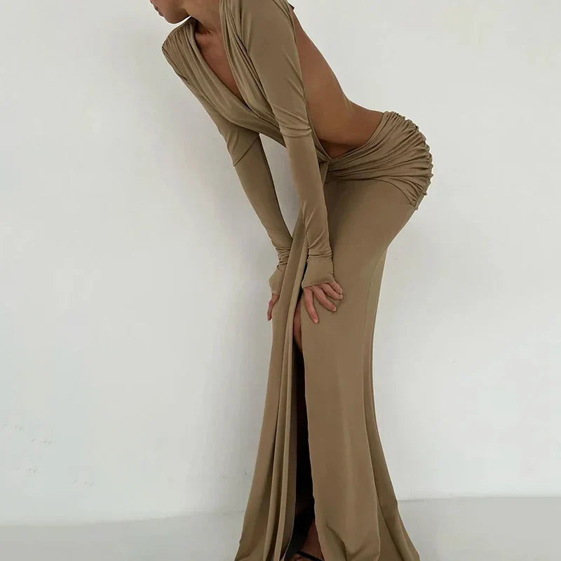 Elegant Women's Backless Long Dress with Deep V Neck - Image 13