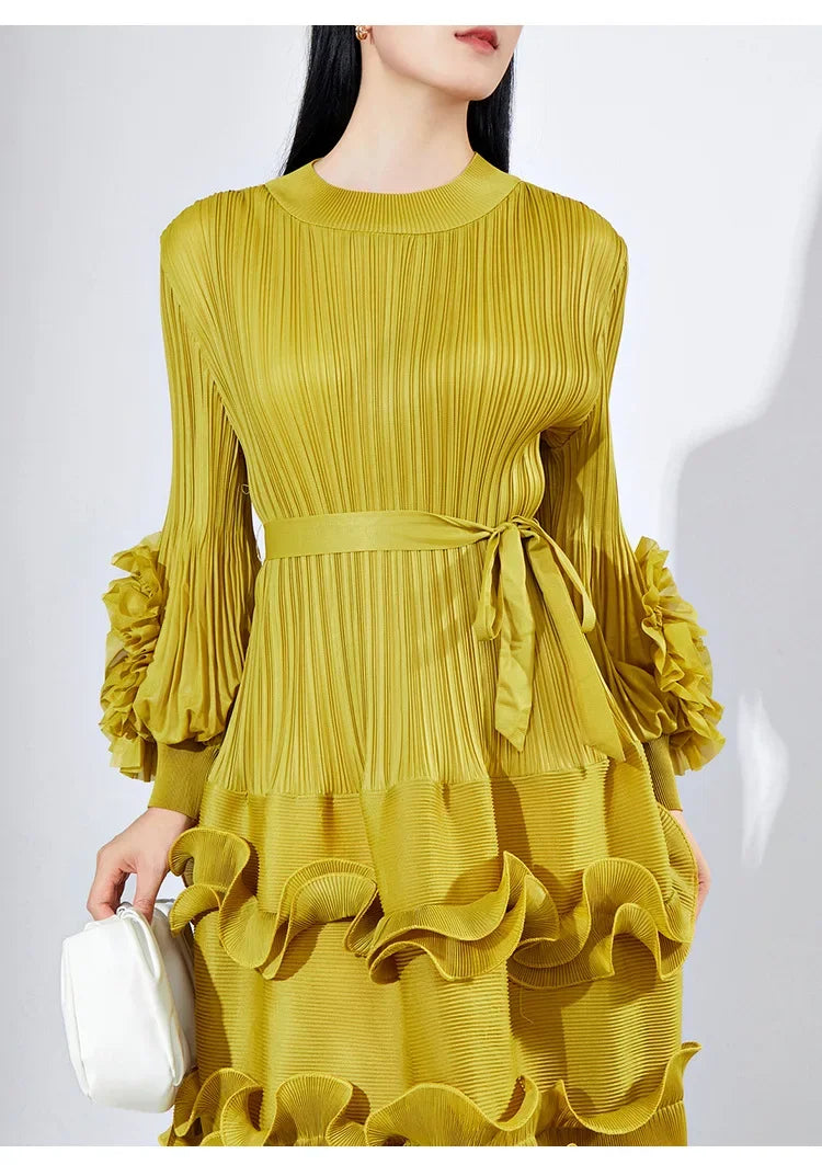 Elegant Floral Pleated Dress with Round Neck for Women - Image 13