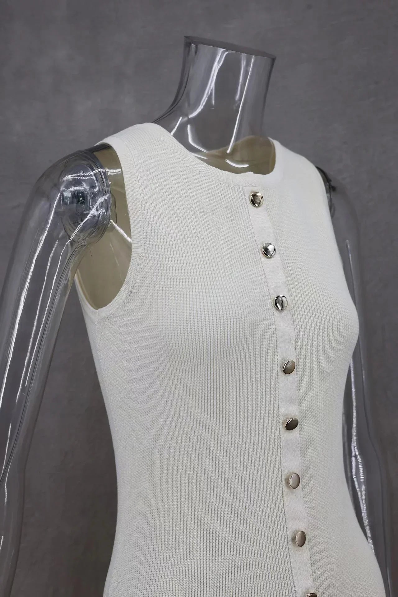 Elegant Sleeveless Knitted Long Dress with Pockets for Women - Image 8