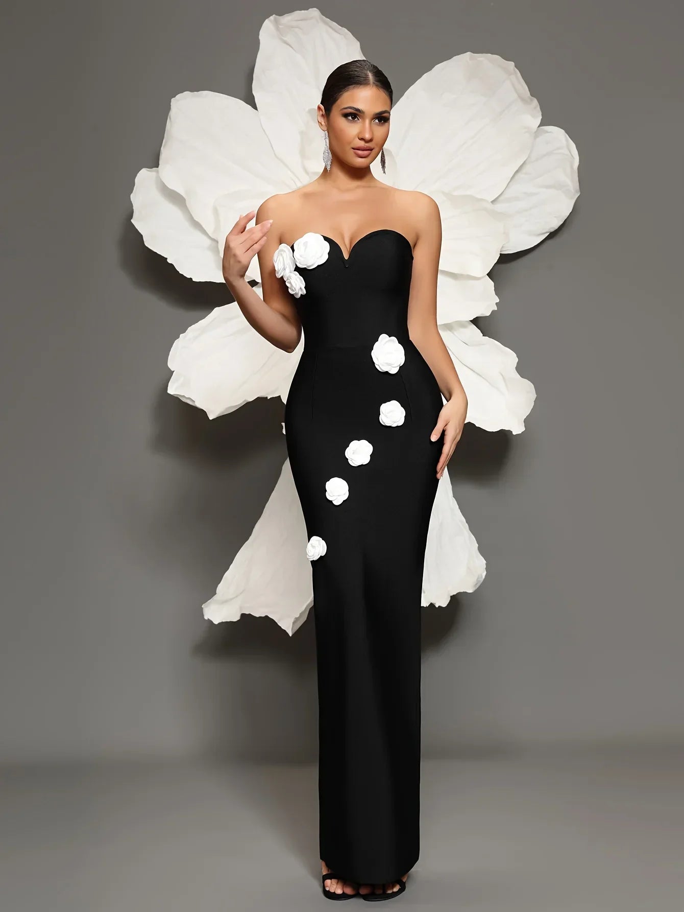 Elegant Black V-Neck Bandage Dress with White Flowers - Image 10