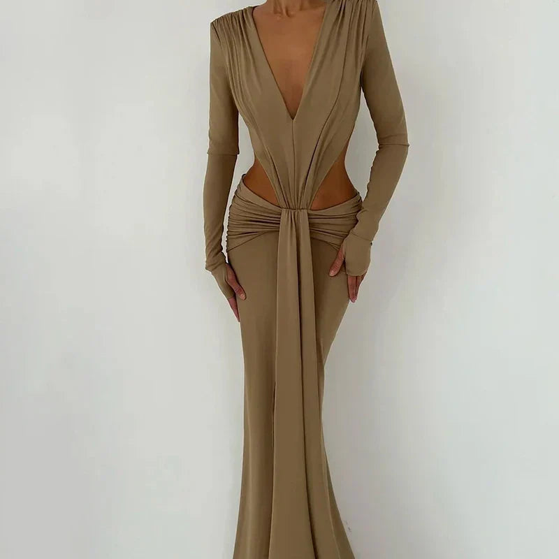 Elegant Women's Backless Long Dress with Deep V Neck - Image 12