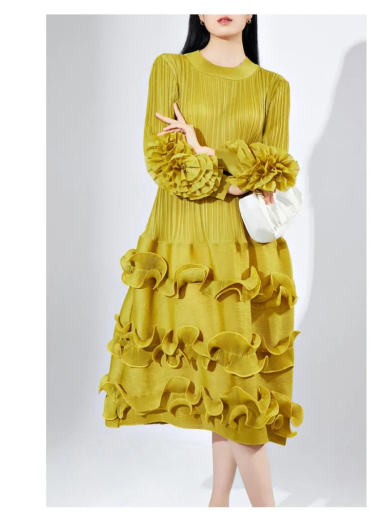 Elegant Floral Pleated Dress with Round Neck for Women - Image 11