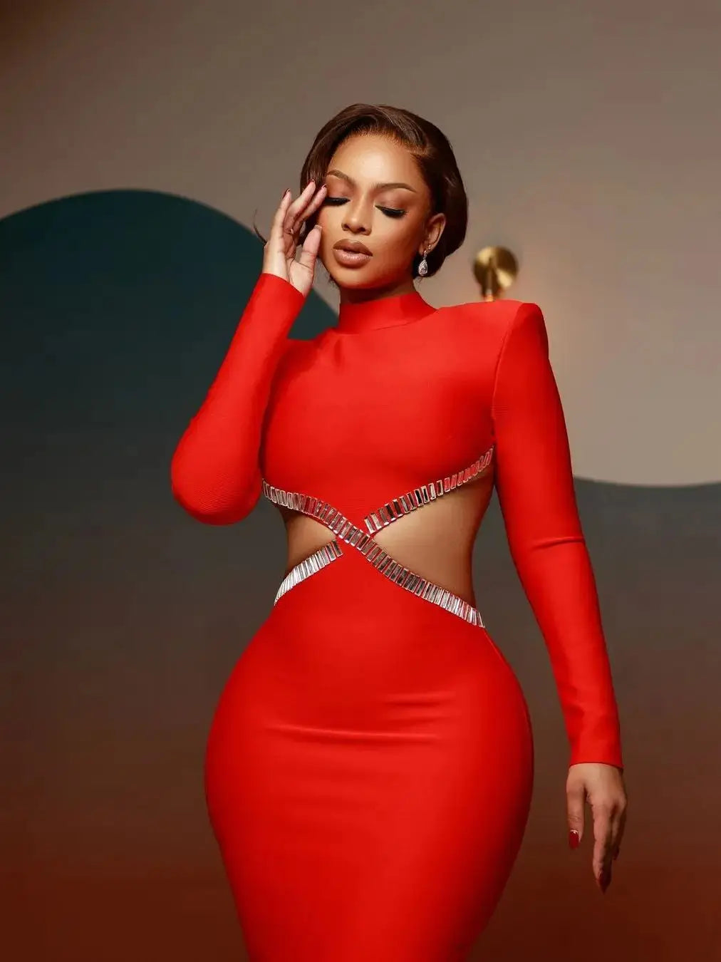 Chic Backless Red & Black Maxi Bodycon Dress - Image 4