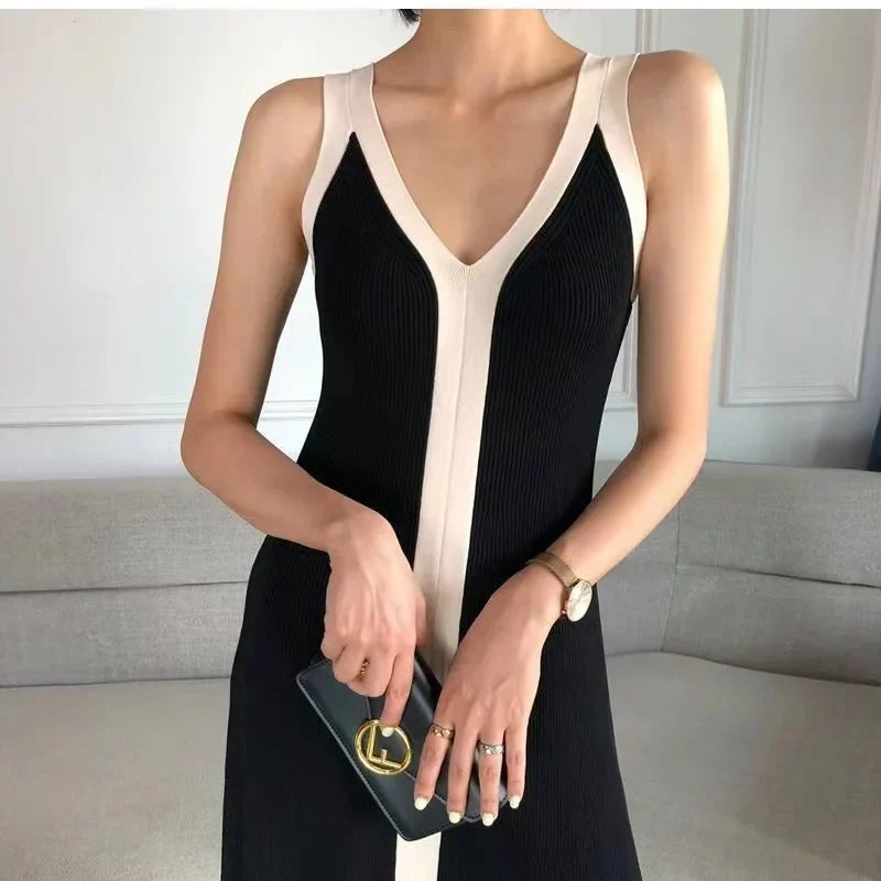 Chic V-Neck Sleeveless Maxi Dress for Women