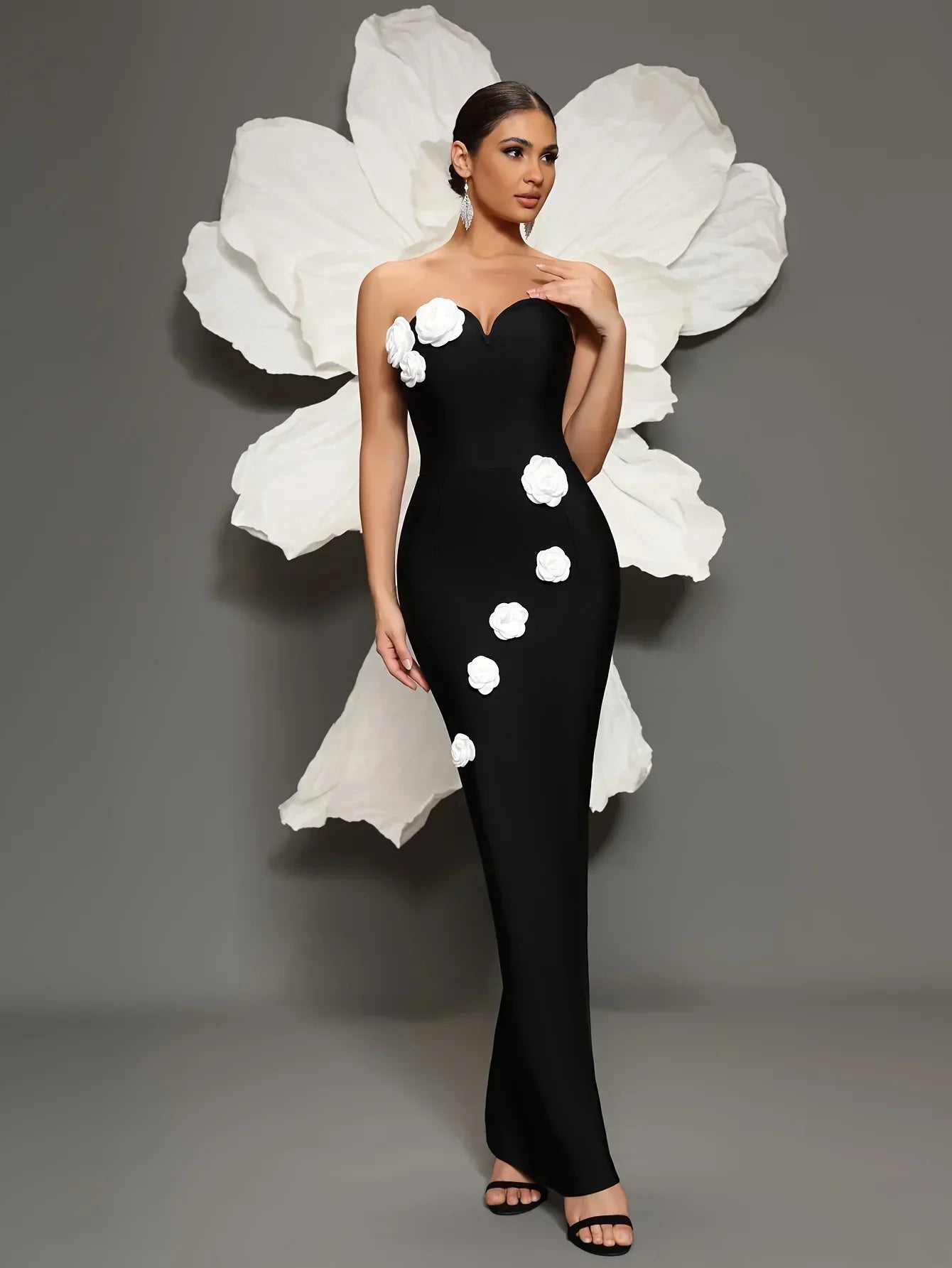 Elegant Black V-Neck Bandage Dress with White Flowers - Image 5