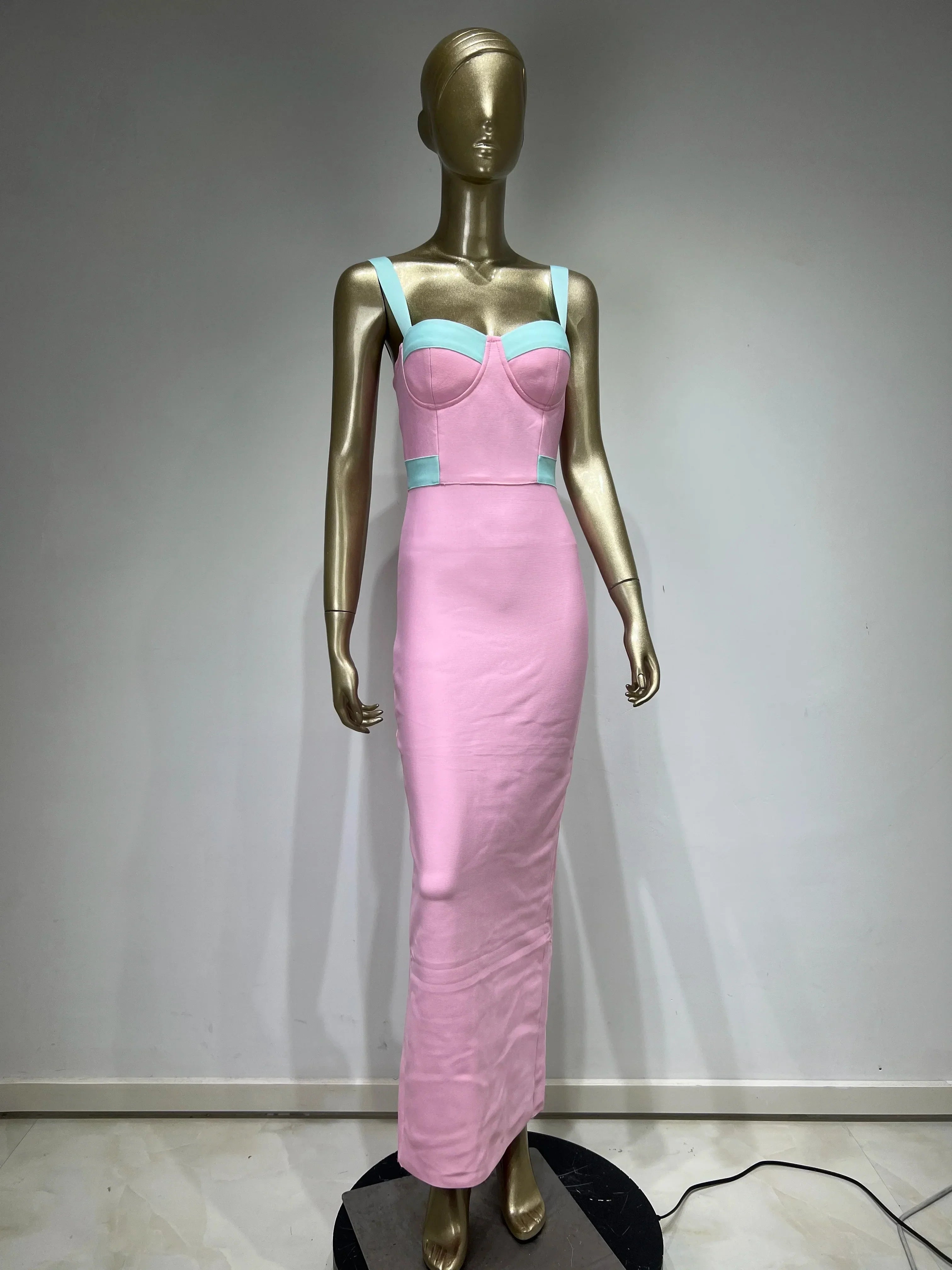 Elegant Pink V-Neck Maxi Dress for Women      Perfect for Parties - Image 4