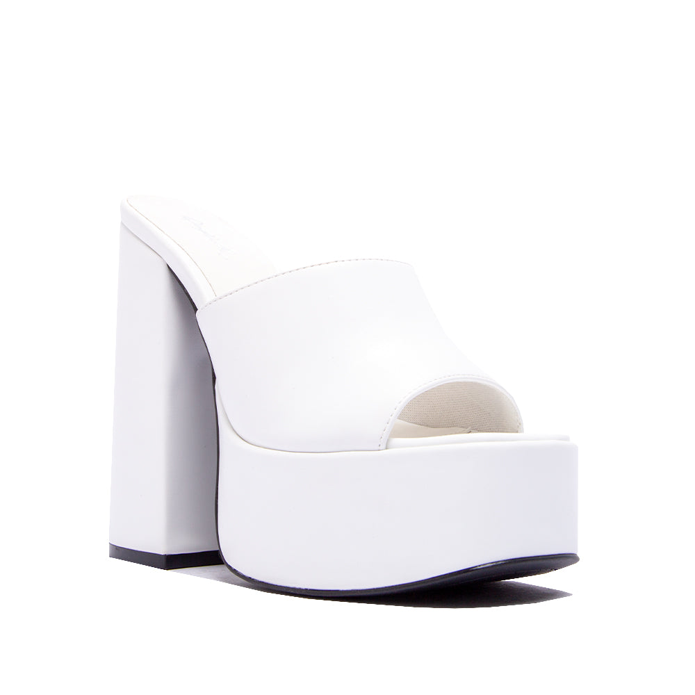 KEEPING-01 WHITE PU – Qupid Shoes