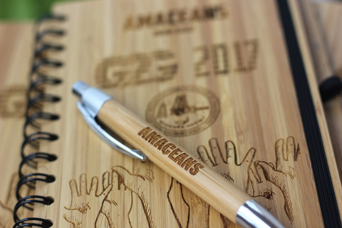 Personalized notebooks for college reunions - Wooden notebooks - Corporate Gifts - Woodgeek Store