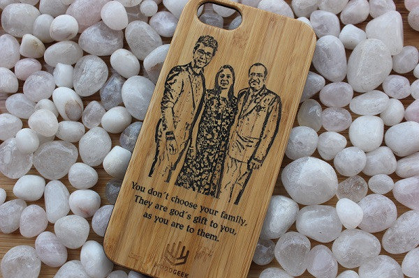 Engrave your wooden iPhone case with a family photo