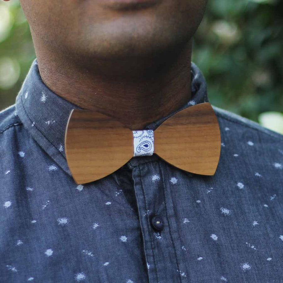 bow tie with bow ties on it