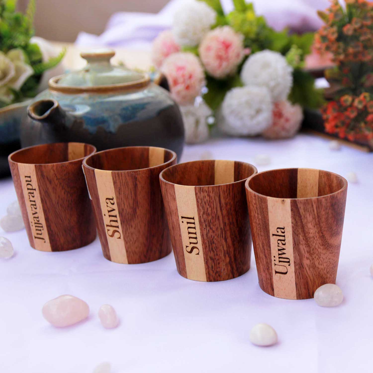 https://cdn.shopify.com/s/files/1/0941/2500/products/personalized-wooden-tea-glasses-set-of-4-engraved-with-name-gift-for-housewarming-square-1500px_1600x.jpg?v=1659369465