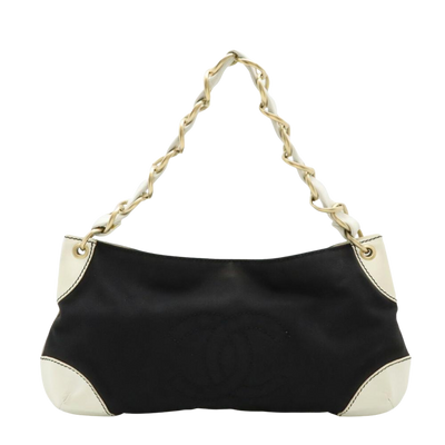 Pre-Owned Black Canvas Chanel Shoulder Bag