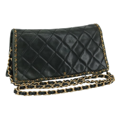 Pre-Owned Black Leather Chanel Crossbody Bag