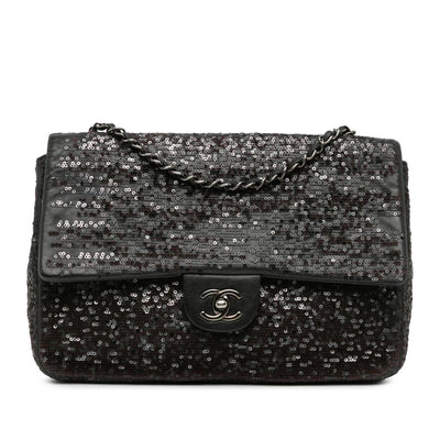Pre-Owned Black Leather Chanel Flap Bag