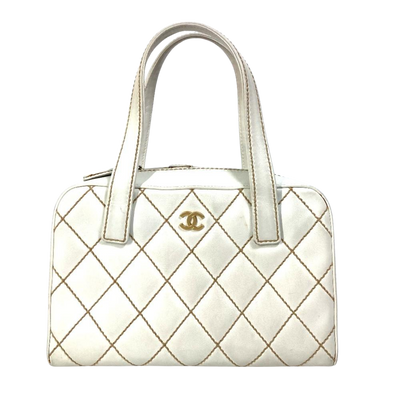 Pre-Owned White Leather Chanel Handbag