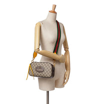 Thumbnail of Beige Fabric Gucci Crossbody Bag - Image 9