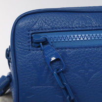Thumbnail of Pre-Owned Blue Canvas Louis Vuitton Clutch - Image 8