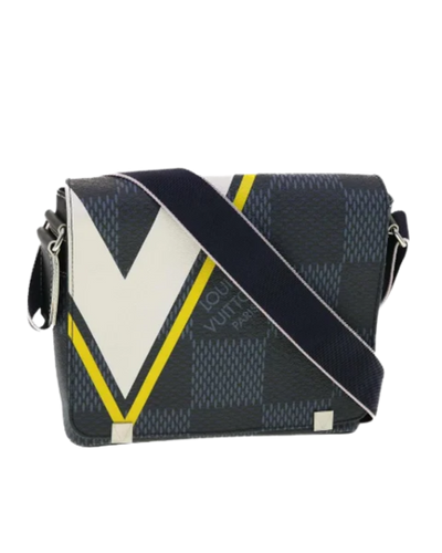 Pre-Owned Brown Canvas Louis Vuitton Shoulder Bags