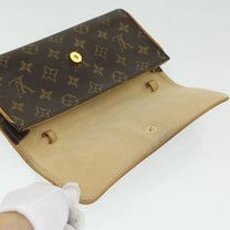 Thumbnail of Vintage Brown Canvas Louis Vuitton Twin Pochette - Image 4