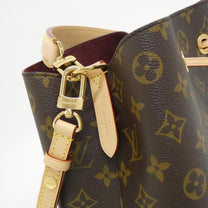 Thumbnail of Pre-Owned Brown Canvas Louis Vuitton Shoulder Bags - Image 4