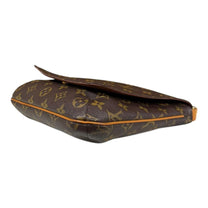 Thumbnail of Vintage Brown Canvas Louis Vuitton Musette Salsa - Image 5