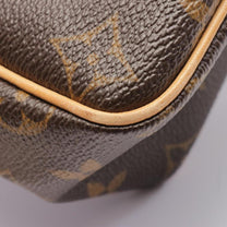 Thumbnail of Brown Canvas Louis Vuitton Shoulder Bags - Image 7