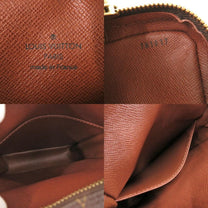 Thumbnail of Pre-Owned Brown Canvas Louis Vuitton Amazone - Image 8