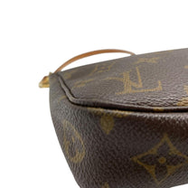 Thumbnail of Pre-Owned Brown Canvas Louis Vuitton Pochette Accessoires - Image 9